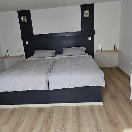 Meros Apartment *